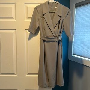 Calvin Klein Women's Short Sleeve Collared Dress with Button Down Front. NWOT